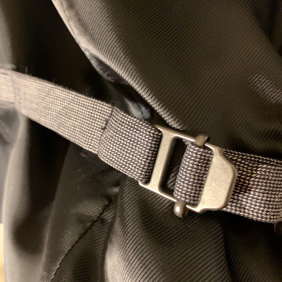 Kenneth Cole (L) - Picture 12 of 13